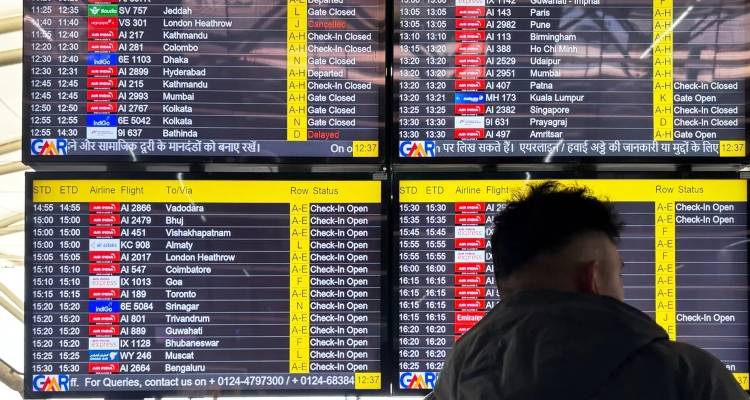 Μόνο με άδεια επί πληρωμή τα ταξίδια στη Βρετανία για τους Ευρωπαίους από την Τετάρτη -Πώς βγαίνει η βίζα