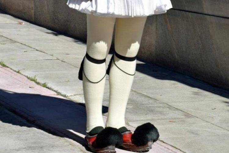 &Pi;ό&tau;&epsilon; &theta;&alpha; &delta;&iota;&delta;&alpha;&chi;&theta;&omicron;ύ&nu; &tau;&alpha; &pi;&alpha;&iota;&delta;&iota;ά &tau;&eta;&nu; &alpha;&lambda;ή&theta;&epsilon;&iota;&alpha; &gamma;&iota;&alpha; &tau;&omicron; 21;