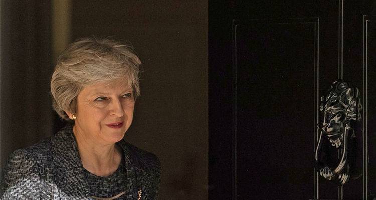 &Sigma;ή&mu;&epsilon;&rho;&alpha; &eta; &eta;&mu;έ&rho;&alpha; &tau;&eta;&sigmaf; &kappa;&rho;ί&sigma;&eta;&sigmaf; &gamma;&iota;&alpha; &tau;&eta; &Mu;έ&iota; &kappa;&alpha;&iota; &tau;&omicron; Brexit &mu;&epsilon;&tau;ά &tau;&eta;&nu; &kappa;&alpha;&tau;' &alpha;&rho;&chi;ή&nu; &sigma;&upsilon;&mu;&phi;&omega;&nu;ί&alpha; &mu;&epsilon; &tau;&eta;&nu; &Epsilon;&Epsilon;