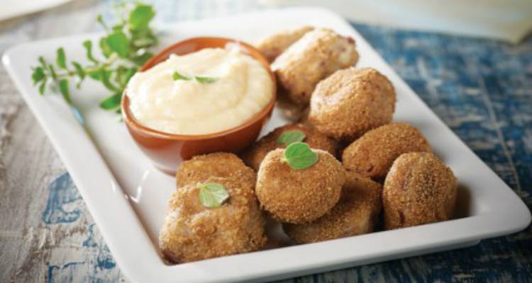 Τυροκεφτεδάκια με καλαθάκι Λήμνου και ελαιοπολτό