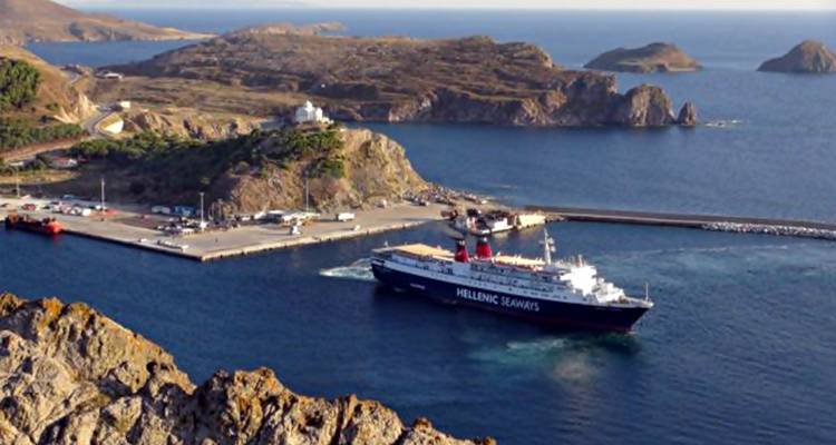 &Chi;&rho;&iota;&sigma;&tau;&iota;ά&nu;&alpha; &Kappa;&alpha;&lambda;&omicron;&gamma;ή&rho;&omicron;&upsilon; &sigma;&tau;&omicron; &Sigma;&Alpha;&Sigma;: &laquo;&Alpha;&nu;&alpha;&gamma;&kappa;&alpha;ί&alpha; &eta; έ&gamma;&kappa;&alpha;&iota;&rho;&eta; &alpha;&nu;&alpha;&kappa;&omicron;ί&nu;&omega;&sigma;&eta; &tau;&omega;&nu; &alpha;&kappa;&tau;&omicron;&pi;&lambda;&omicron;ϊ&kappa;ώ&nu; &delta;&rho;&omicron;&mu;&omicron;&lambda;&omicron;&gamma;ί&omega;&nu;&raquo;