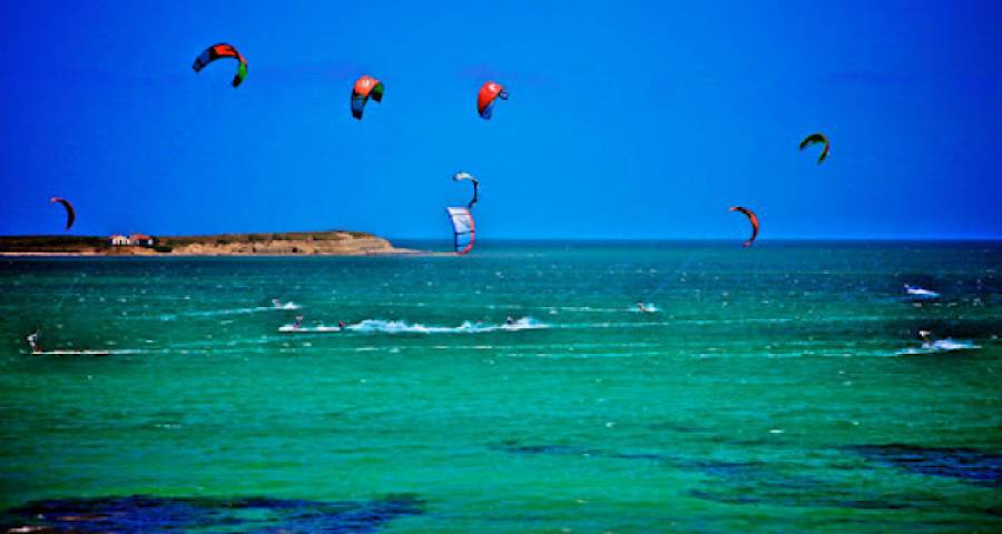 &Epsilon;&upsilon;&chi;ά&rho;&iota;&sigma;&tau;&eta; &epsilon;&xi;έ&lambda;&iota;&xi;&eta;:  &Epsilon;&kappa;&tau;ό&sigmaf; &laquo;&Alpha;&pi;ά&tau;&eta;&tau;&omega;&nu; &Pi;&alpha;&rho;&alpha;&lambda;&iota;ώ&nu;&raquo; &tau;&omicron; &Kappa;έ&rho;&omicron;&sigmaf;!