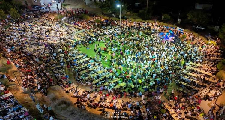 &Chi;&iota;&lambda;&iota;ά&delta;&epsilon;&sigmaf; &sigma;&tau;&eta; &Gamma;&iota;&omicron;&rho;&tau;ή &Kappa;&rho;&alpha;&sigma;&iota;&omicron;ύ 2025 | &Pi;&alpha;&rho;ώ&nu; &kappa;&alpha;&iota; &omicron; &Chi;&rho;ή&sigma;&tau;&omicron;&sigmaf; &Sigma;&tau;&alpha;ϊ&kappa;&omicron;ύ&rho;&alpha;&sigmaf; &sigma;&tau;&eta; &mu;&epsilon;&gamma;ά&lambda;&eta; &beta;&rho;&alpha;&delta;&iota;ά &tau;&omicron;&upsilon; &Alpha;&gamma;ί&omicron;&upsilon; &Delta;&eta;&mu;&eta;&tau;&rho;ί&omicron;&upsilon; (photos + video)