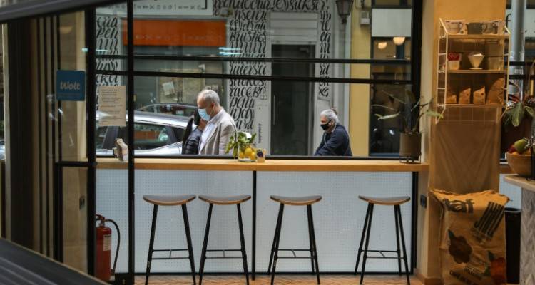 &Sigma;&tau;&alpha;&delta;&iota;&kappa;ή ά&rho;&sigma;&eta; &tau;&omicron;&upsilon; lockdown | &Pi;&rho;ώ&tau;&alpha; &tau;&alpha; &Gamma;&upsilon;&mu;&nu;ά&sigma;&iota;&alpha;-&Lambda;ύ&kappa;&epsilon;&iota;&alpha;, &mu;&epsilon;&tau;ά &eta; &epsilon;&sigma;&tau;ί&alpha;&sigma;&eta;, &omicron;&iota; &eta;&mu;&epsilon;&rho;&omicron;&mu;&eta;&nu;ί&epsilon;&sigmaf; &pi;&omicron;&upsilon; &epsilon;&xi;&epsilon;&tau;ά&zeta;&omicron;&nu;&tau;&alpha;&iota;