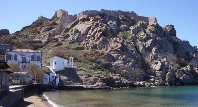 &Tau;&omicron; &kappa;ά&sigma;&tau;&rho;&omicron; &tau;&eta;&sigmaf; &Lambda;ή&mu;&nu;&omicron;&upsilon; &alpha;&nu;ά&mu;&epsilon;&sigma;&alpha; &sigma;&tau;&alpha; &omega;&rho;&alpha;&iota;ό&tau;&epsilon;&rho;&alpha; &kappa;ά&sigma;&tau;&rho;&alpha; &tau;&omega;&nu; &epsilon;&lambda;&lambda;&eta;&nu;&iota;&kappa;ώ&nu; &nu;&eta;&sigma;&iota;ώ&nu;