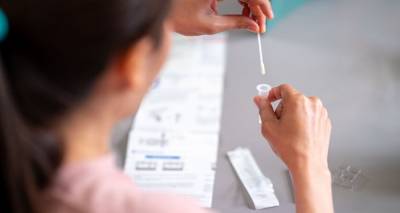 Τρία δωρεάν test για δύο τύπους καρκίνου – Πότε θα είναι διαθέσιμα στη χώρα μας