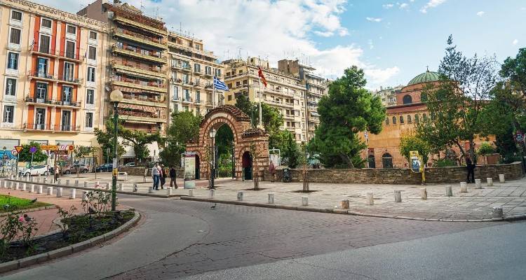 &Mu;&epsilon; &tau;&iota;&sigmaf; &pi;&epsilon;&rho;&sigma;&iota;&nu;έ&sigmaf; &alpha;&nu;&tau;&iota;&kappa;&epsilon;&iota;&mu;&epsilon;&nu;&iota;&kappa;έ&sigmaf; &alpha;&xi;ί&epsilon;&sigmaf; &omicron; &phi;&epsilon;&tau;&iota;&nu;ό&sigmaf; &Epsilon;&Nu;&Phi;&Iota;&Alpha;