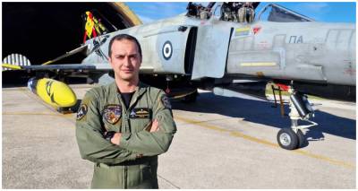 &Pi;&tau;ώ&sigma;&eta; Phantom: &Nu;&epsilon;&kappa;&rho;ό&sigmaf; &kappa;&alpha;&iota; &omicron; &sigma;&mu;&eta;&nu;&alpha;&gamma;ό&sigmaf; &Epsilon;&upsilon;&sigma;&tau;ά&theta;&iota;&omicron;&sigmaf; &Tau;&sigma;&iota;&tau;&lambda;&alpha;&kappa;ί&delta;&eta;&sigmaf;