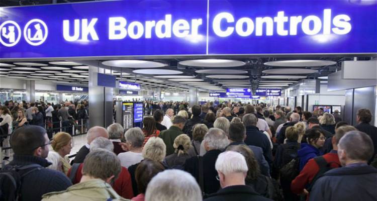 &Beta;&rho;&epsilon;&tau;&alpha;&nu;&iota;&kappa;έ&sigmaf; &epsilon;&kappa;&lambda;&omicron;&gamma;έ&sigmaf;: &Tau;&omicron; &mu;&epsilon;&tau;&alpha;&nu;&alpha;&sigma;&tau;&epsilon;&upsilon;&tau;&iota;&kappa;ό &delta;&iota;&chi;ά&zeta;&epsilon;&iota; &tau;&omicron; &Epsilon;&rho;&gamma;&alpha;&tau;&iota;&kappa;ό &kappa;ό&mu;&mu;&alpha;