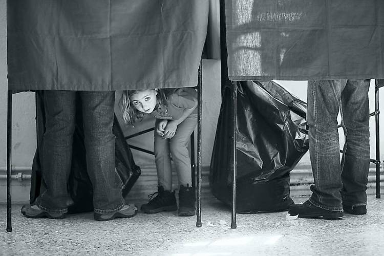 &Pi;έ&rho;&alpha;&sigma;&epsilon; &alpha;&lambda;&lambda;ά &mu;&epsilon; &alpha;&pi;ώ&lambda;&epsilon;&iota;&epsilon;&sigmaf; &tau;&omicron; &nu;&omicron;&mu;&omicron;&sigma;&chi;έ&delta;&iota;&omicron; &gamma;&iota;&alpha; &tau;&iota;&sigmaf; &alpha;&pi;&omicron;&kappa;&rho;&alpha;&tau;&iota;&kappa;&omicron;&pi;&omicron;&iota;ή&sigma;&epsilon;&iota;&sigmaf; . &Alpha;&lambda;&alpha;&lambda;&omicron;ύ&mu; &mu;&epsilon; &tau;&omicron; ά&rho;&theta;&rho;&omicron; 4 &tau;&omicron; &omicron;&pi;&omicron;ί&omicron; &tau;&epsilon;&lambda;&iota;&kappa;ά &delta;&epsilon;&nu; &pi;έ&rho;&alpha;&sigma;&epsilon;