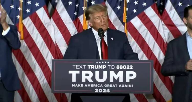 Ντόναλντ Τραμπ: Μήνυμα ενότητας μετά τη σαρωτική νίκη στην Αϊόβα