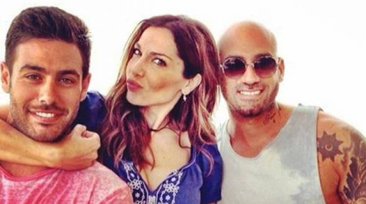 &Tau;&eta; &Delta;&epsilon;&upsilon;&tau;έ&rho;&alpha; &xi;&epsilon;&kappa;&iota;&nu;ά &eta; &pi;&rho;&omicron;&pi;ώ&lambda;&eta;&sigma;&eta; &tau;&omega;&nu; &epsilon;&iota;&sigma;&iota;&tau;&eta;&rho;ί&omega;&nu; &gamma;&iota;&alpha; &tau;&eta; &sigma;&upsilon;&nu;&alpha;&upsilon;&lambda;ί&alpha; &Beta;&alpha;&nu;&delta;ή-&Mu;&alpha;&rho;&tau;ά&kappa;&eta;-&Mu;&eta;&delta;&epsilon;&nu;&iota;&sigma;&tau;ή