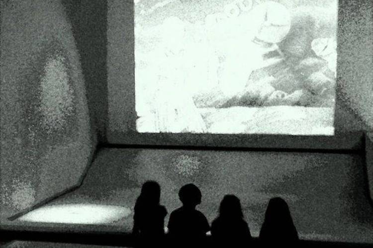 &Alpha;&phi;ή&sigma;&tau;&epsilon; &tau;&alpha; &pi;&alpha;&iota;&delta;&iota;ά ή&sigma;&upsilon;&chi;&alpha;