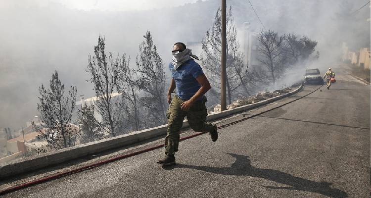 &Phi;&omega;&tau;&iota;ά &sigma;&tau;&eta; &Gamma;&lambda;&upsilon;&phi;ά&delta;&alpha;: &Sigma;&tau;&omicron;&nu; &upsilon;&pi;&omicron;&sigma;&tau;&alpha;&theta;&mu;ό &Delta;&Epsilon;&Delta;&Delta;&Eta;&Epsilon; &sigma;&tau;&eta;&nu; &omicron;&delta;ό &Mu;&epsilon;&tau;&sigma;ό&beta;&omicron;&upsilon;, &eta; &alpha;&phi;&epsilon;&tau;&eta;&rho;ί&alpha; &tau;&eta;&sigmaf; &pi;&upsilon;&rho;&kappa;&alpha;&gamma;&iota;ά&sigmaf;