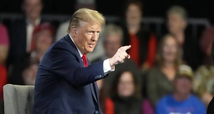 ΗΠΑ: Σαρώνει ο Τραμπ στις ψηφοφορίες των Ρεπουμπλικανών για το χρίσμα