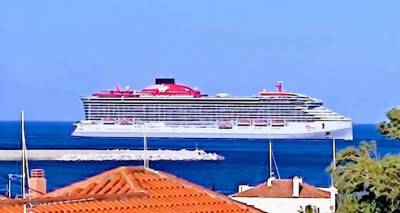 &Tau;&omicron; &epsilon;&nu;&tau;&upsilon;&pi;&omega;&sigma;&iota;&alpha;&kappa;ό &laquo;Resilient Lady&raquo; &alpha;&rho;ό&delta;&omicron; &sigma;&tau;&eta; &Mu;ύ&rho;&iota;&nu;&alpha;, &laquo;&kappa;&alpha;&theta;&rsquo; &omicron;&delta;ό&nu;&raquo; &gamma;&iota;&alpha; &tau;&eta;&nu; &Kappa;&omega;&nu;&sigma;&tau;&alpha;&nu;&tau;&iota;&nu;&omicron;ύ&pi;&omicron;&lambda;&eta;