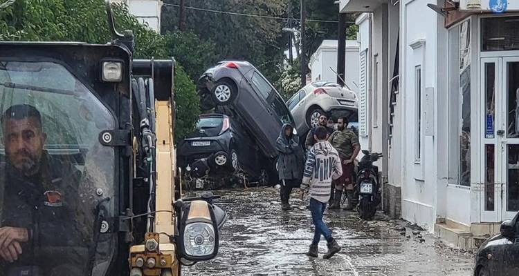 &Kappa;&alpha;&kappa;&omicron;&kappa;&alpha;&iota;&rho;ί&alpha; Bora: &Mu;&epsilon;&tau;&rho;ά &tau;&iota;&sigmaf; &pi;&lambda;&eta;&gamma;έ&sigmaf; &tau;&eta;&sigmaf; &eta; &Rho;ό&delta;&omicron;&sigmaf; -&Epsilon;&iota;&kappa;ό&nu;&epsilon;&sigmaf; &kappa;&alpha;&tau;&alpha;&sigma;&tau;&rho;&omicron;&phi;ή&sigmaf; &sigma;&tau;&eta;&nu; &Iota;&alpha;&lambda;&upsilon;&sigma;ό, &theta;&alpha; &sigma;&upsilon;&nu;&epsilon;&chi;&iota;&sigma;&tau;&omicron;ύ&nu; &omicron;&iota; &beta;&rho;&omicron;&chi;&omicron;&pi;&tau;ώ&sigma;&epsilon;&iota;&sigmaf;