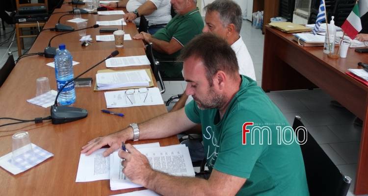 &Lambda;&Alpha;&Sigma; &Lambda;ή&mu;&nu;&omicron;&upsilon;: &Alpha;&nu;&alpha;&lambda;&upsilon;&tau;&iota;&kappa;ά &omicron;&iota; &pi;&alpha;&rho;&epsilon;&mu;&beta;ά&sigma;&epsilon;&iota;&sigmaf; &sigma;&tau;&omicron; &tau;&epsilon;&lambda;&epsilon;&upsilon;&tau;&alpha;ί&omicron; &delta;&eta;&mu;&omicron;&tau;&iota;&kappa;ό &sigma;&upsilon;&mu;&beta;&omicron;ύ&lambda;&iota;&omicron;