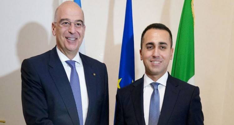 &Upsilon;&pi;&omicron;&gamma;&rho;ά&phi;&epsilon;&tau;&alpha;&iota; &eta; &sigma;&upsilon;&mu;&phi;&omega;&nu;ί&alpha; &gamma;&iota;&alpha; &Alpha;&Omicron;&Zeta; &mu;&epsilon;&tau;&alpha;&xi;ύ &Epsilon;&lambda;&lambda;ά&delta;&alpha;&sigmaf; &kappa;&alpha;&iota; &Iota;&tau;&alpha;&lambda;ί&alpha;&sigmaf;: &Sigma;&upsilon;&mu;&phi;ώ&nu;&eta;&sigma;&alpha;&nu; &Delta;έ&nu;&delta;&iota;&alpha;&sigmaf; - &Nu;&tau;&iota; &Mu;ά&iota;&omicron;