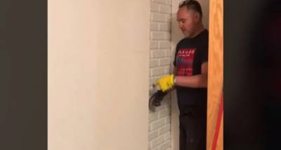 Βρήκαν μυστικό δωμάτιο στο σπίτι όπου ζουν 4 χρόνια -Τρελάθηκαν στα social, απίστευτες θεωρίες συνωμοσίας