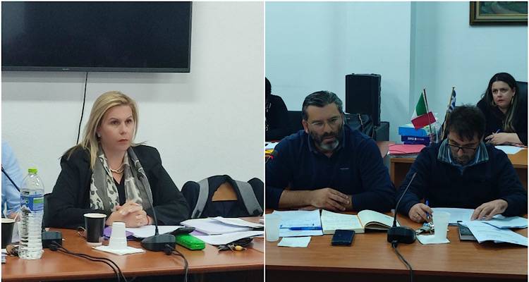 &Delta;&eta;&mu;&omicron;&tau;&iota;&kappa;ό &Sigma;&upsilon;&mu;&beta;&omicron;ύ&lambda;&iota;&omicron;: &Sigma;&epsilon; &theta;έ&sigma;&eta; ά&mu;&upsilon;&nu;&alpha;&sigmaf; &eta; &delta;&eta;&mu;&omicron;&tau;&iota;&kappa;ή &alpha;&rho;&chi;ή &gamma;&iota;&alpha; &tau;&iota;&sigmaf; &alpha;&upsilon;&xi;ή&sigma;&epsilon;&iota;&sigmaf; &sigma;&tau;&alpha; &Delta;&eta;&mu;&omicron;&tau;&iota;&kappa;ά &Tau;έ&lambda;&eta;