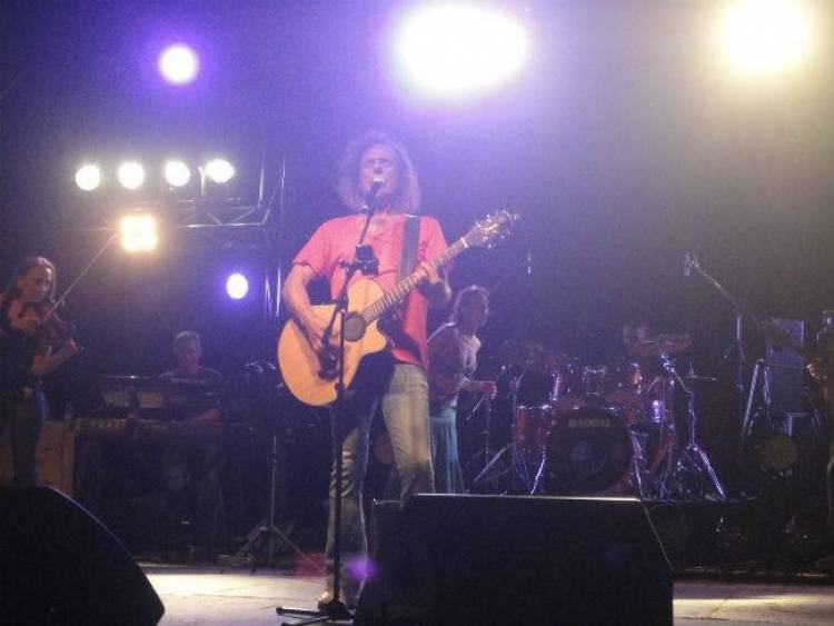 «Μάγεψε» εχθές ο Βασίλης (photos + mp3)