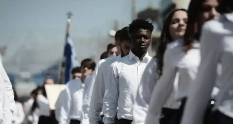 &Tau;&omicron;&nu; &mu;&alpha;&theta;&eta;&tau;ή &Sigma;&alpha;ϊ&nu;&tau;&omicron;ύ &Kappa;&alpha;&mu;&alpha;&rho;ά &beta;&lambda;έ&pi;&epsilon;&iota; &alpha;ύ&rho;&iota;&omicron; &omicron; &Kappa;&upsilon;&rho;&iota;ά&kappa;&omicron;&sigmaf; &Mu;&eta;&tau;&sigma;&omicron;&tau;ά&kappa;&eta;&sigmaf;