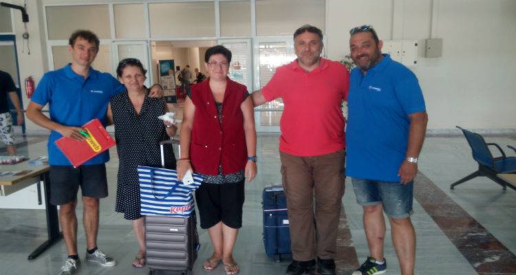 80 &Sigma;έ&rho;&beta;&omicron;&iota; &gamma;&iota;&alpha; &delta;&iota;&alpha;&kappa;&omicron;&pi;έ&sigmaf; &sigma;&tau;&eta; &Lambda;ή&mu;&nu;&omicron; (photos)