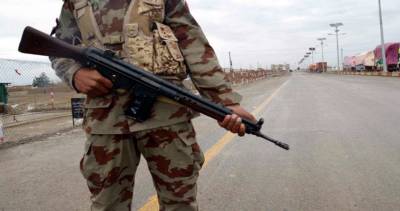 &Alpha;&phi;&gamma;&alpha;&nu;&iota;&sigma;&tau;ά&nu;: &Tau;&omicron;&upsilon;&lambda;ά&chi;&iota;&sigma;&tau;&omicron;&nu; 10 &nu;&epsilon;&kappa;&rho;&omicron;ί &kappa;&alpha;&iota; &tau;έ&sigma;&sigma;&epsilon;&rho;&iota;&sigmaf; &tau;&rho;&alpha;&upsilon;&mu;&alpha;&tau;ί&epsilon;&sigmaf; &alpha;&pi;ό &epsilon;&pi;ί&theta;&epsilon;&sigma;&eta; &sigma;&epsilon; &sigma;&pi;ί&tau;&iota; &sigma;&tau;&eta;&nu; &epsilon;&pi;&alpha;&rho;&chi;ί&alpha; &Lambda;&alpha;&gamma;&kappa;&mu;ά&nu;