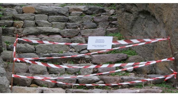 &Kappa;&lambda;&epsilon;ί&nu;&epsilon;&iota; &tau;&mu;ή&mu;&alpha; &tau;&omicron;&upsilon; &Phi;&rho;&omicron;&upsilon;&rho;ί&omicron;&upsilon; &Mu;ύ&rho;&iota;&nu;&alpha;&sigmaf;  (photos)