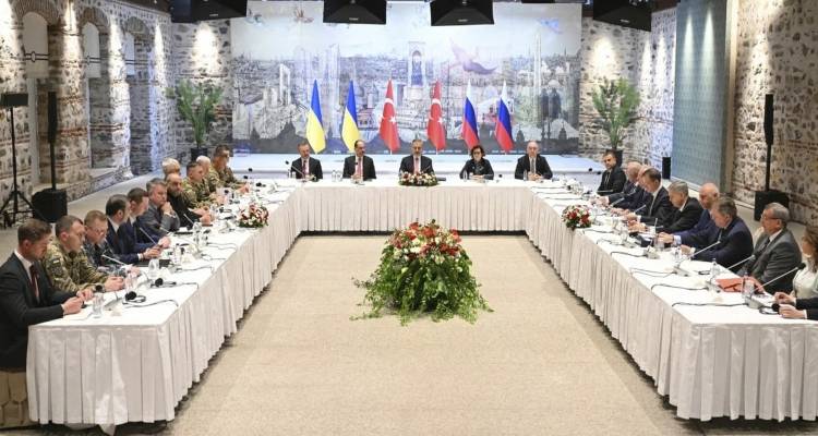 Τα βλέμματα στραμμένα στην Κωνσταντινούπολη για τον δεύτερο γύρο συνομιλιών Ουκρανίας - Ρωσίας