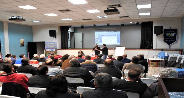 Κέρδισε τις εντυπώσεις η ημερίδα του Μελισσοκομικού Συλλόγου Λήμνου (photos + mp3)