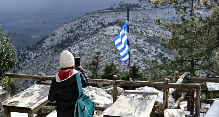&Kappa;&alpha;&iota;&rho;ό&sigmaf;: &Pi;&tau;ώ&sigma;&eta; &theta;&epsilon;&rho;&mu;&omicron;&kappa;&rho;&alpha;&sigma;ί&alpha;&sigmaf; &kappa;&alpha;&iota; &iota;&sigma;&chi;&upsilon;&rho;&omicron;ί ά&nu;&epsilon;&mu;&omicron;&iota; &sigma;ή&mu;&epsilon;&rho;&alpha; -&Nu;έ&omicron; &beta;&alpha;&rho;&omicron;&mu;&epsilon;&tau;&rho;&iota;&kappa;ό &phi;έ&rho;&nu;&epsilon;&iota; &beta;&rho;&omicron;&chi;έ&sigmaf; &kappa;&alpha;&iota; &chi;&iota;ό&nu;&iota;&alpha; &alpha;&pi;ό &Tau;&rho;ί&tau;&eta;