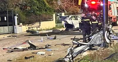 &Delta;&iota;&pi;&lambda;ή &tau;&rho;&alpha;&gamma;&omega;&delta;ί&alpha; &sigma;&tau;&eta;&nu; ά&sigma;&phi;&alpha;&lambda;&tau;&omicron;: 19 &epsilon;&tau;ώ&nu; &omicron;&iota; &delta;ύ&omicron; &nu;&epsilon;&kappa;&rho;&omicron;ί &sigma;&tau;&eta; &Beta;&omicron;ύ&lambda;&alpha; | &Delta;ύ&omicron; &theta;ύ&mu;&alpha;&tau;&alpha; &sigma;&epsilon; &tau;&rho;&omicron;&chi;&alpha;ί&omicron; &sigma;&tau;&eta;&nu; &Omicron;&mu;ό&nu;&omicron;&iota;&alpha;