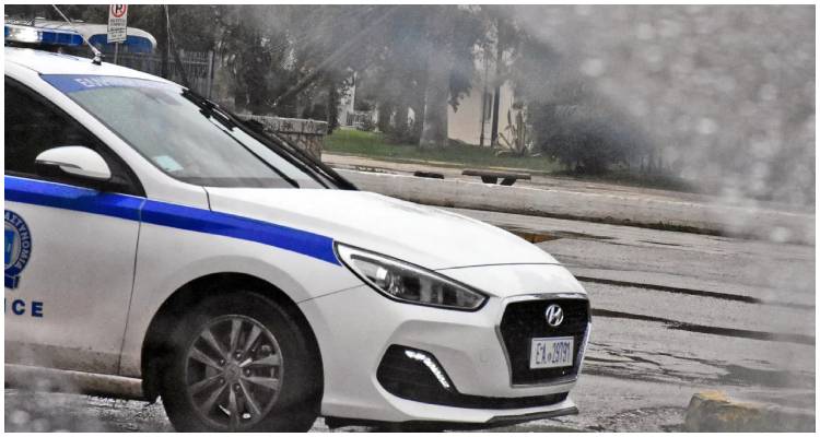 &Chi;&alpha;&mu;ό&sigmaf; &sigma;&tau;&omicron; &kappa;έ&nu;&tau;&rho;&omicron; &tau;&omicron;&upsilon; &Beta;ό&lambda;&omicron;&upsilon; -&Eta;&lambda;&iota;&kappa;&iota;&omega;&mu;έ&nu;&omicron;&sigmaf; έ&pi;&iota;&alpha;&sigma;&epsilon; &alpha;&pi;ό &tau;&alpha; &mu;&alpha;&lambda;&lambda;&iota;ά &tau;&eta; &nu;ύ&phi;&eta; &tau;&omicron;&upsilon; &kappa;&alpha;&iota; &tau;&eta;&nu; &chi;&tau;ύ&pi;&eta;&sigma;&epsilon;