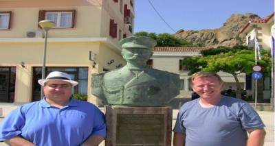 &Beta;&iota;&beta;&lambda;ί&omicron; &gamma;&iota;&alpha; &tau;&omicron; &rho;ό&lambda;&omicron; &tau;&eta;&sigmaf; &Lambda;ή&mu;&nu;&omicron;&upsilon; &sigma;&tau;&eta;&nu; &epsilon;&kappa;&sigma;&tau;&rho;&alpha;&tau;&epsilon;ί&alpha; &tau;&omega;&nu; ANZACs &sigma;&tau;&eta;&nu; &Kappa;&alpha;&lambda;&lambda;ί&pi;&omicron;&lambda;&eta;