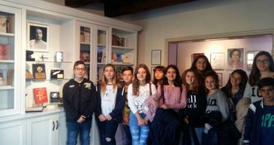 Το Γυμνάσιο Λιβαδοχωρίου ευχαριστεί...