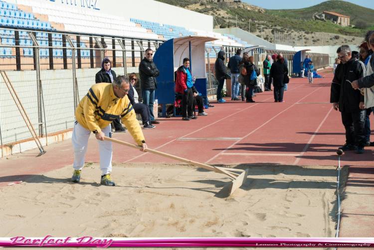 &Omicron; &kappa;&alpha;&iota;&rho;ό&sigmaf; &delta;&epsilon;&nu; &tau;&omicron;&upsilon;&sigmaf; &pi;&tau;ό&eta;&sigma;&epsilon; | &Mu;&epsilon;&gamma;ά&lambda;&eta; &eta; &sigma;&upsilon;&mu;&mu;&epsilon;&tau;&omicron;&chi;ή &sigma;&tau;&omicron; &laquo;Family &Tau;&rho;ί&alpha;&theta;&lambda;&omicron;&raquo;