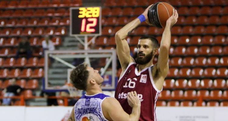 Ή&phi;&alpha;&iota;&sigma;&tau;&omicron;&sigmaf;: &Omicron;&iota; &epsilon;&upsilon;&chi;έ&sigmaf; &sigma;&tau;&omicron;&nu; &chi;&alpha;&zeta;&omicron;&mu;&pi;&alpha;&mu;&pi;ά &Mu;&omicron;ύ&rho;&tau;&omicron; (pic)