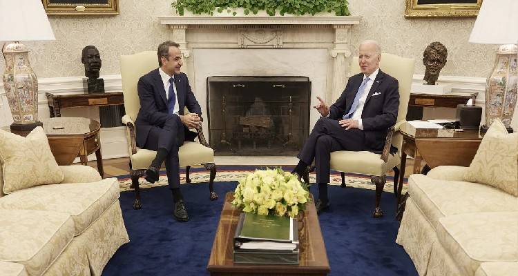 Ο Μητσοτάκης έδειξε στον Μπάιντεν τον τουρκικό χάρτη της «γαλάζιας πατρίδας» | Τι συζήτησαν στο Οβάλ Γραφείο