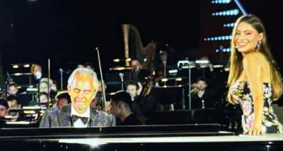 Ο Αντρέα Μποτσέλι έκανε καντάδα στη Σοφία Βεργκάρα - Μαγεύτηκε η σταρ