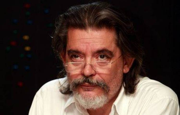 Ό&tau;&alpha;&nu; &kappa;&alpha;&iota;&gamma;ό&tau;&alpha;&nu; &tau;&omicron; &sigma;&pi;ί&tau;&iota; &tau;&omicron;&upsilon; &delta;&iota;&pi;&lambda;&alpha;&nu;&omicron;ύ &sigma;&omicron;&upsilon;...