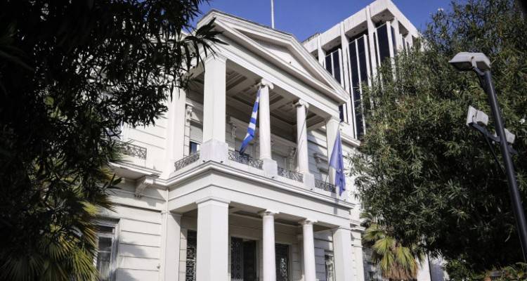 &Sigma;&upsilon;&nu;&epsilon;&delta;&rho;&iota;ά&zeta;&epsilon;&iota; &tau;&omicron; &Sigma;&upsilon;&mu;&beta;&omicron;ύ&lambda;&iota;&omicron; &Epsilon;&xi;&omega;&tau;&epsilon;&rho;&iota;&kappa;ή&sigmaf; &Pi;&omicron;&lambda;&iota;&tau;&iota;&kappa;ή&sigmaf; | &Omicron;&iota; 2 &epsilon;&pi;&iota;&sigma;&tau;&omicron;&lambda;έ&sigmaf; &tau;&omicron;&upsilon; &Upsilon;&Pi;&Epsilon;&Xi; &sigma;&tau;&omicron;&nu; &Omicron;&Eta;&Epsilon; &gamma;&iota;&alpha; &tau;&eta; &sigma;&upsilon;&mu;&phi;&omega;&nu;ί&alpha; &Tau;&omicron;&upsilon;&rho;&kappa;ί&alpha;&sigmaf;-&Lambda;&iota;&beta;ύ&eta;&sigmaf;