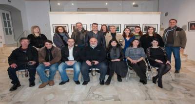 &Eta; 7&eta; έ&kappa;&theta;&epsilon;&sigma;&eta; &phi;&omega;&tau;&omicron;&gamma;&rho;&alpha;&phi;ί&alpha;&sigmaf; &tau;&eta;&sigmaf; &Phi;&omega;&tau;&omicron;&gamma;&rho;&alpha;&phi;&iota;&kappa;ή&sigmaf; &Omicron;&mu;ά&delta;&alpha;&sigmaf; &Lambda;ή&mu;&nu;&omicron;&upsilon; &epsilon;ί&nu;&alpha;&iota; &gamma;&epsilon;&gamma;&omicron;&nu;ό&sigmaf;