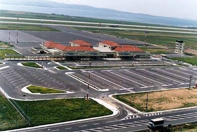 Ερώτηση Δημαρά για την κατάργηση 22 αεροδρομίων της χώρας