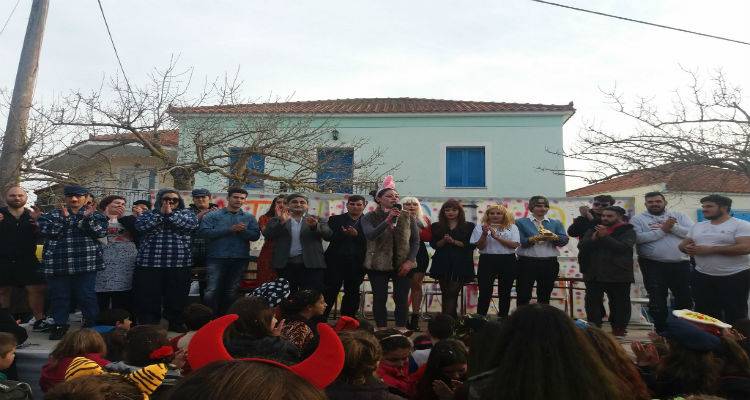 &Phi;&omega;&tau;&omicron;&rho;&epsilon;&pi;&omicron;&rho;&tau;ά&zeta; &alpha;&pi;ό &tau;&omicron; &kappa;&alpha;&rho;&nu;&alpha;&beta;ά&lambda;&iota; &tau;&eta;&sigmaf; &Alpha;&tau;&sigma;&iota;&kappa;ή&sigmaf;