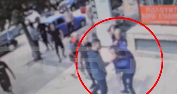 &Lambda;&alpha;&mu;ί&alpha;: &Pi;&alpha;&tau;έ&rho;&alpha;&sigmaf; &kappa;&alpha;&iota; &theta;&epsilon;ί&omicron;&sigmaf; 17&chi;&rho;&omicron;&nu;&omicron;&upsilon; &mu;&alpha;&theta;&eta;&tau;ή &chi;&tau;&upsilon;&pi;&omicron;ύ&nu; &alpha;&nu;ή&lambda;&iota;&kappa;&omicron;&upsilon;&sigmaf; &pi;&omicron;&upsilon; &tau;&omicron;&upsilon; &epsilon;&pi;&iota;&tau;έ&theta;&eta;&kappa;&alpha;&nu; - &Delta;&epsilon;ί&tau;&epsilon; &beta;ί&nu;&tau;&epsilon;&omicron;
