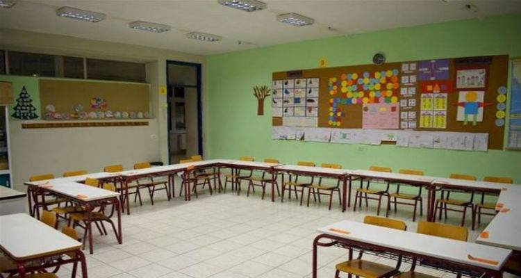 &Beta;&alpha;&nu;&delta;&alpha;&lambda;&iota;&sigma;&mu;&omicron;ί &sigma;&epsilon; &delta;&eta;&mu;&omicron;&tau;&iota;&kappa;ό &sigma;&chi;&omicron;&lambda;&epsilon;ί&omicron; &tau;&eta;&sigmaf; &Lambda;ή&mu;&nu;&omicron;&upsilon;