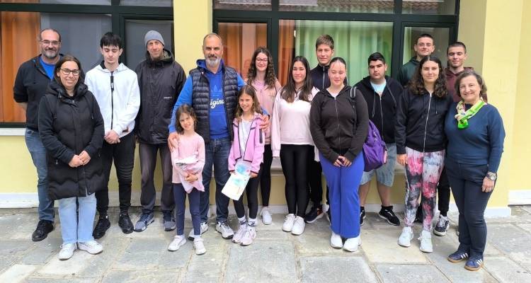 &Iota;&alpha;&tau;&rho;&iota;&kappa;έ&sigmaf; &omicron;&mu;&iota;&lambda;ί&epsilon;&sigmaf; &gamma;&iota;&alpha; &mu;&alpha;&theta;&eta;&tau;έ&sigmaf; &sigma;&tau;&omicron;&nu; Ά&gamma;&iota;&omicron; &Epsilon;&upsilon;&sigma;&tau;&rho;ά&tau;&iota;&omicron; &alpha;&pi;ό &tau;&omicron;&nu; &pi;&alpha;&theta;&omicron;&lambda;ό&gamma;&omicron; &Theta;&omega;&mu;ά &Lambda;&omicron;ύ&kappa;&alpha;