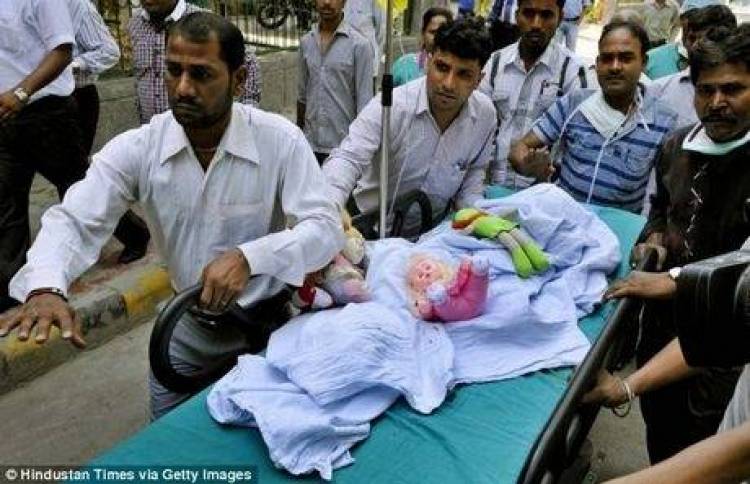 Ινδία: Συνελήφθη και ανακρίνεται 25χρονος γείτονας για το βιασμό της 5χρονης